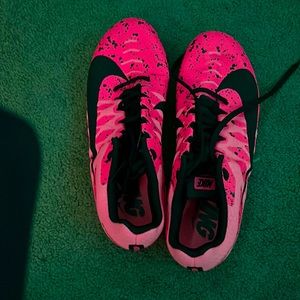 Nike cleats for track they are 6.5 in size and only worn to practice 3 times